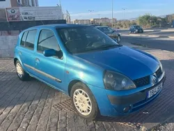 Usado 2003 Renault Clio II | 1600 € (Caro)