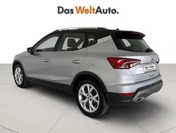Gris plata Usado 2024 Seat Arona FR SUV | 20.990 € (Precio justo)