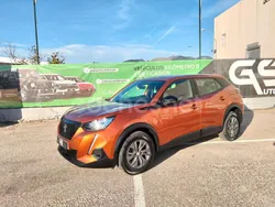 Naranja Usado 2023 Peugeot 2008 Active SUV | 15.999 € (Precio justo)