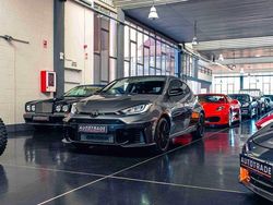 Gris Usado 2024 Toyota Yaris Utilitario | 52.000 €