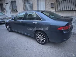 Gris / plata Usado 2005 Honda Accord Executive Berlina | 6990 € (Precio justo)