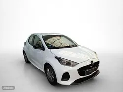 Blanco Usado 2024 Mazda 2 Exclusive-Line | 22.500 € (Un poco caro)
