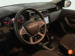 Verde Usado 2023 Dacia Duster Journey SUV | 18.590 € (Precio justo)