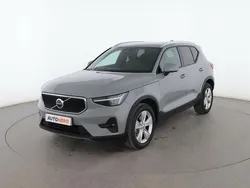 Gris Usado 2023 Volvo XC40 Core SUV | 33.299 € (Precio justo)
