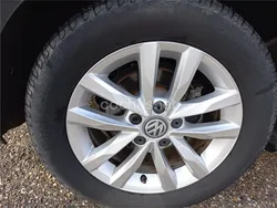 Gris / plata Usado 2016 VW Touran Advance Monovolumen | 14.500 € (Precio justo)
