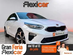 Blanco Usado 2018 Kia Ceed GT GT-Line Berlina | 14.590 € (Precio justo)