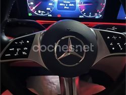 Negro Usado 2024 Mercedes V220 Avantgarde Monovolumen | 82.990 €