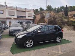 Negro Usado 2010 Peugeot 3008 Premium Berlina | 5950 € (Precio justo)