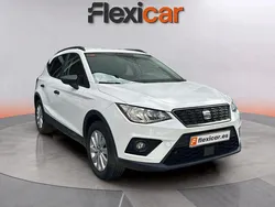 Blanco Usado 2018 Seat Arona Ecomotive SUV | 11.990 € (Precio justo)