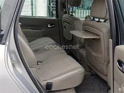 Beige Usado 2004 Renault Scénic II Privilege Monovolumen | 1200 € (Super precio)