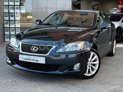 Gris / plata Usado 2009 Lexus IS220d Luxury Line Berlina | 6990 € (Precio justo)