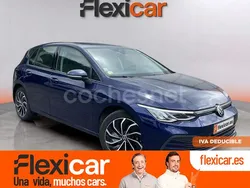 Azul Usado 2021 VW Golf VIII Life Berlina | 21.470 € (Precio justo)