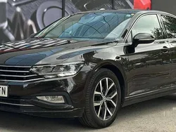 Gris Usado 2020 VW Passat Executive Berlina | 14.900 € (Buen precio)