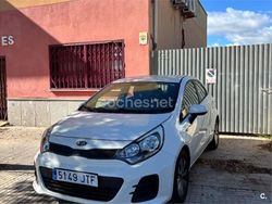 Blanco Usado 2016 Kia Rio Berlina | 6900 € (Super precio)