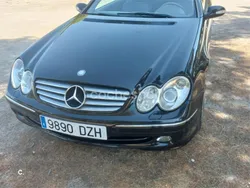 Negro Usado 2004 Mercedes CLK280 Elegance Coupe | 8500 €