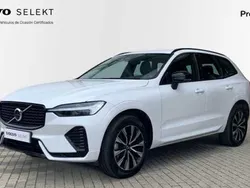 Blanco Usado 2023 Volvo XC60 Plus SUV | 44.500 € (Precio justo)
