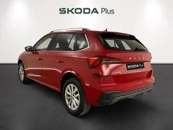 Rojo Usado 2024 Skoda Kamiq Selection SUV | 20.900 € (Precio justo)
