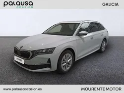 Blanco Usado 2025 Skoda Octavia Utilitario | 30.300 € (Precio justo)