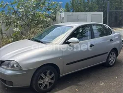 Gris / plata Usado 2004 Seat Cordoba Berlina | 2100 € (Precio justo)