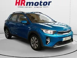 Usado 2022 Kia Stonic SUV | 14.100 € (Precio justo)
