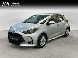 Gris / plata Usado 2024 Toyota Yaris Edition Berlina | 19.500 € (Precio justo)