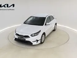 Blanco Usado 2023 Kia Ceed Utilitario | 22.490 € (Caro)