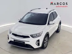 Blanco Usado 2024 Kia Stonic SUV | 18.700 € (Precio justo)