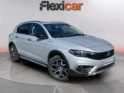 Gris Usado 2022 Fiat Tipo Cross Berlina | 14.290 € (Precio justo)