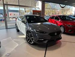 Gris Nuevo 2024 Seat Leon FR | 29.253 € (Caro)