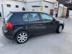 Negro Usado 2004 VW Golf IV Sportline Berlina | 3800 €