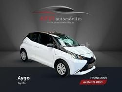 Blanco Usado 2015 Toyota Aygo X-clusiv Utilitario | 5990 €