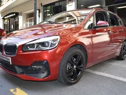 Rojo Usado 2019 BMW 220 Active Tourer Advantage Monovolumen | 24.998 €