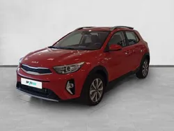 Rojo Usado 2024 Kia Stonic SUV | 15.995 € (Precio justo)