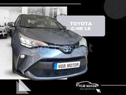 Gris / plata Usado 2023 Toyota C-HR Active SUV | 21.995 € (Super precio)