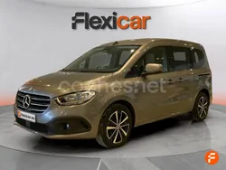 Gris / plata Usado 2023 Mercedes T180 Monovolumen | 28.790 € (Precio justo)