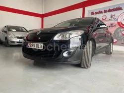 Negro Usado 2012 Renault Mégane III Authentique Berlina | 8150 € (Precio justo)