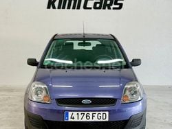 Violeta / lila Usado 2006 Ford Fiesta Trend Utilitario | 4777 € (Un poco caro)
