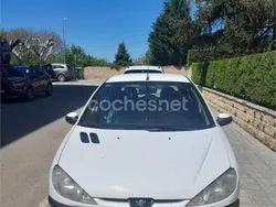 Blanco Usado 2000 Peugeot 206 Berlina | 1500 €