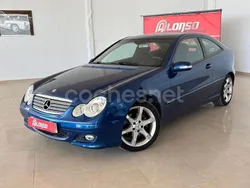 Azul Usado 2007 Mercedes C200 Berlina | 5499 € (Precio justo)