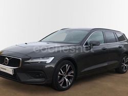 Gris / plata Usado 2025 Volvo V60 Core Familiar | 41.500 € (Un poco caro)
