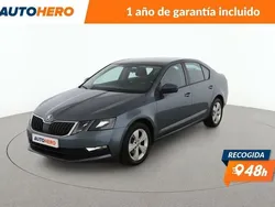 Gris Usado 2019 Skoda Octavia Ambition Berlina | 12.499 € (Precio justo)