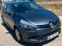 Gris / plata Usado 2017 Renault Clio IV Life Berlina | 7900 € (Precio justo)
