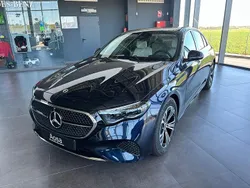 Azul Nuevo 2025 Mercedes E200 Berlina | 78.355 € (Caro)