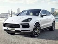 Blanco carrara metalizado Usado 2022 Porsche Cayenne Platinum Edition SUV | 92.700 € (Precio justo)