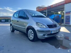 Gris / plata Usado 2001 Mercedes A140 Elegance Monovolumen | 2300 € (Precio justo)