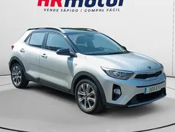 Usado 2019 Kia Stonic SUV | 13.790 € (Precio justo)