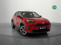 Rojo Nuevo 2025 Toyota Yaris Hybrid Style | 30.650 € (Caro)
