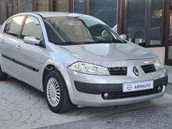 Gris / plata Usado 2005 Renault Mégane II Dynamique Berlina | 2800 € (Precio justo)