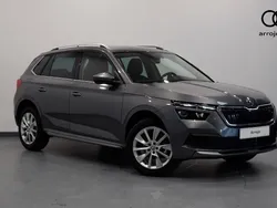 Gris/plata Usado 2022 Skoda Kamiq Style SUV | 25.990 € (Caro)