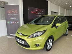 Verde Usado 2010 Ford Fiesta Trend Utilitario | 6800 € (Precio justo)